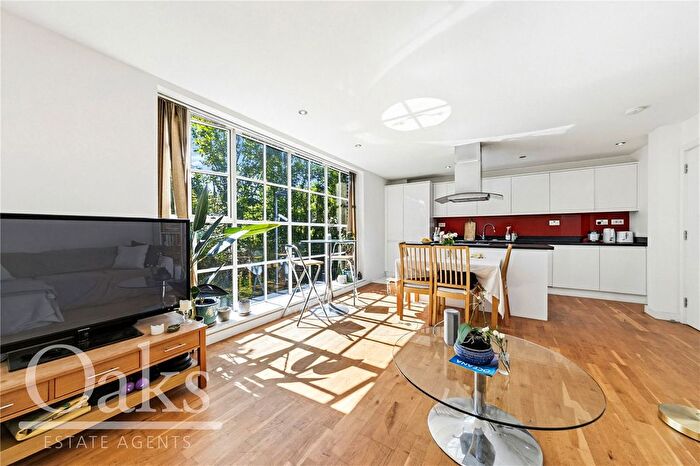 2 Bedroom Flat For Sale In Warren Apartments, Station Rise, SE27