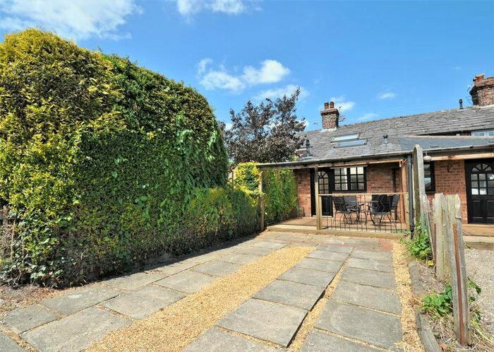 2 Bedroom Property To Rent In Holmes Chapel Road, Sproston, Nr Holmes Chapel, CW4