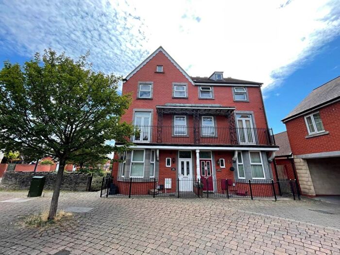 5 Bedroom Town House To Rent In Longridge Way, Weston Village, Weston-Super-Mare, BS24