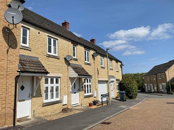 2 Bedroom Semi-Detached House To Rent In Stenter Mews, Witney, OX28