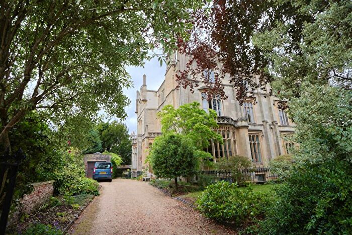 1 Bedroom Apartment To Rent In Clifton Park, Bristol, BS8