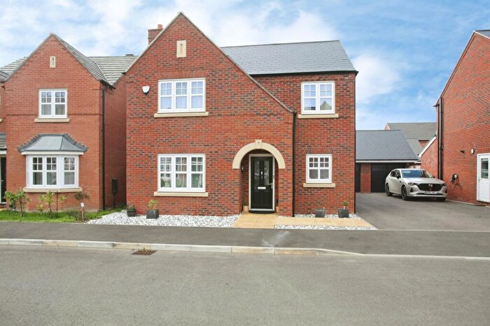 4 Bedroom Detached House For Sale In Anthorn Close, Houlton, Rugby, CV23