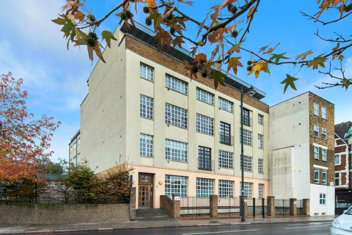 2 Bedroom Flat To Rent In Homerton High Street, Homerton, E9