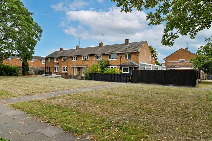 3 Bedroom End Of Terrace House For Sale In Symonds Green Road, Near Old Town, Stevenage, SG1