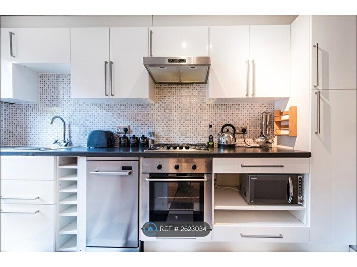 1 Bedroom Flat To Rent In Crofts Street, London, E1