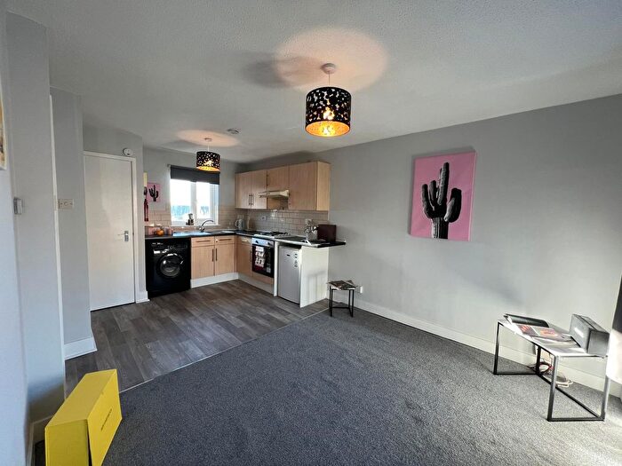 1 Bedroom Flat To Rent In Belle Vue Court, Leeds, LS3