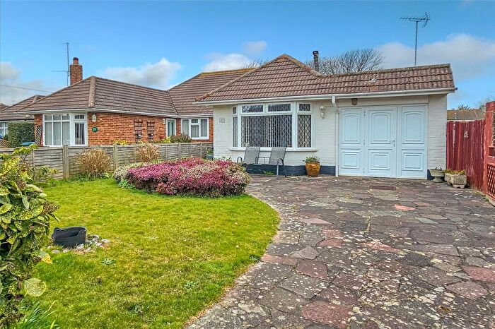 3 Bedroom Bungalow For Sale In Merton Avenue, Rustington, Littlehampton, West Sussex, BN16