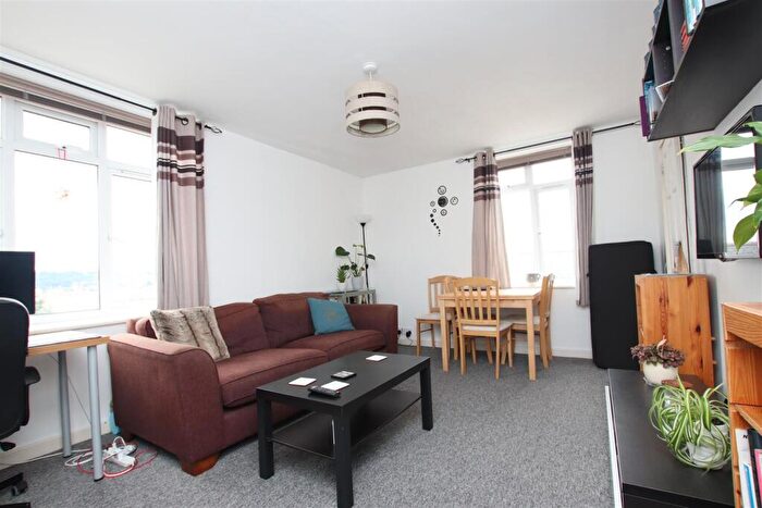 1 Bedroom Flat To Rent In Phoenix House, Bath, BA1