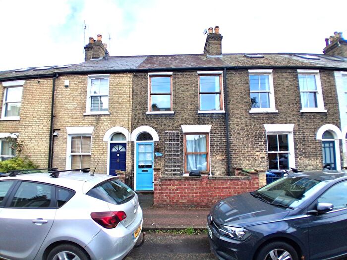 3 Bedroom Terraced House To Rent In Ainsworth Street, Cambridge, CB1