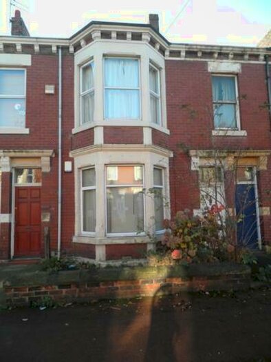 2 Bedroom Apartment To Rent In Simonside Terrace, NE6