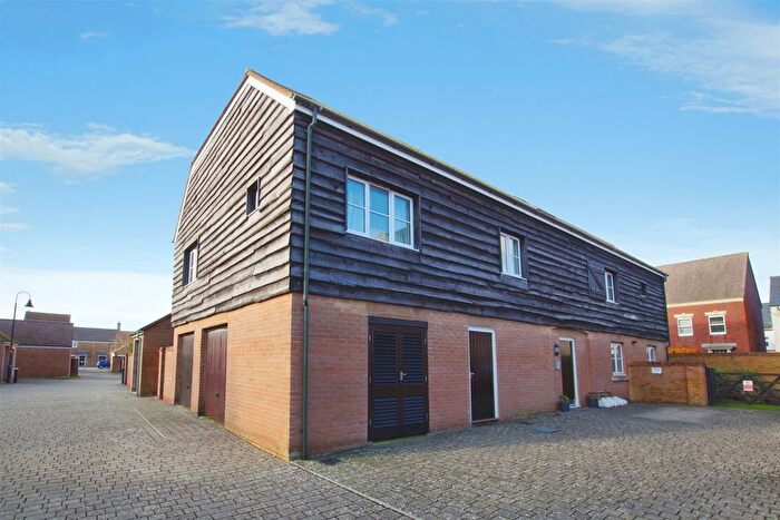 2 Bedroom Flat To Rent In Holne Road, Wichelstowe, Swindon, SN1