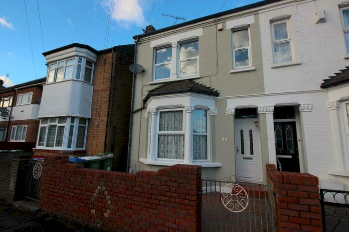 3 Bedroom Semi-Detached House To Rent In Sydney Road, Abbey Wood, London, SE2