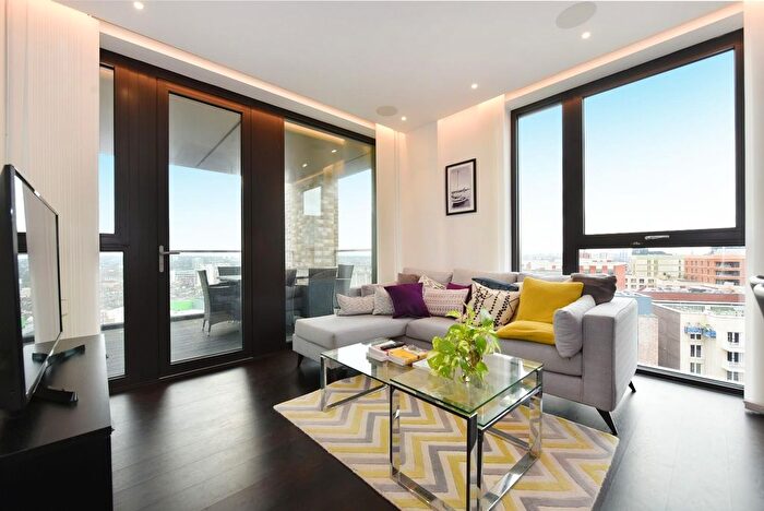 3 Bedroom Flat For Sale In The Residence, Haines House, Charles Clowes Walk, Nine Elms, SW11