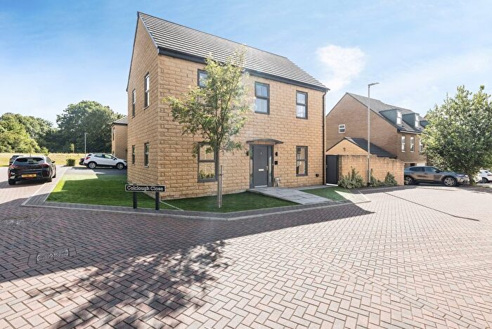 4 Bedroom Detached House For Sale In Colclough Close, Castleford, West Yorkshire, WF10