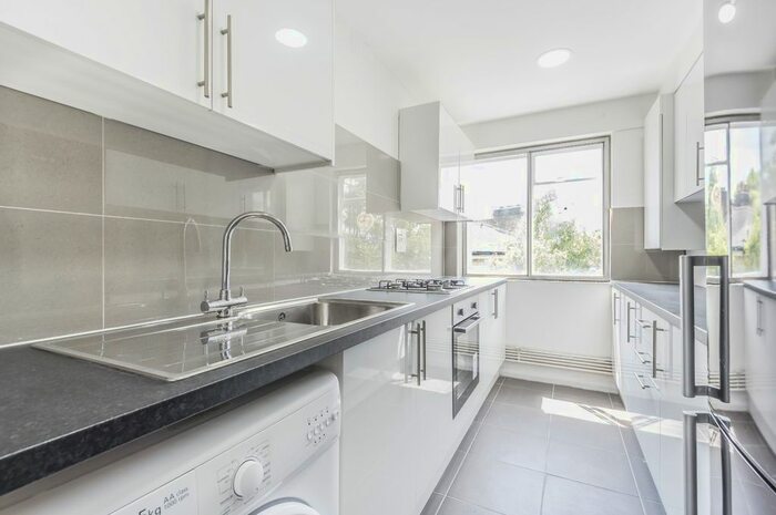 2 Bedroom Flat To Rent In Church Garth, Pemberton Gardens, London, N19