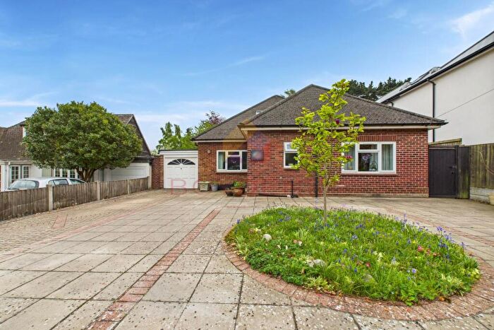 4 Bedroom Detached House For Sale In Glen Avenue, Colchester, CO3