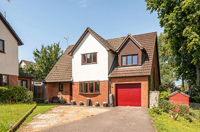 4 Bedroom Detached House For Sale In Larch Close, Kings Worthy, Winchester, Winchester, Hampshire, SO23