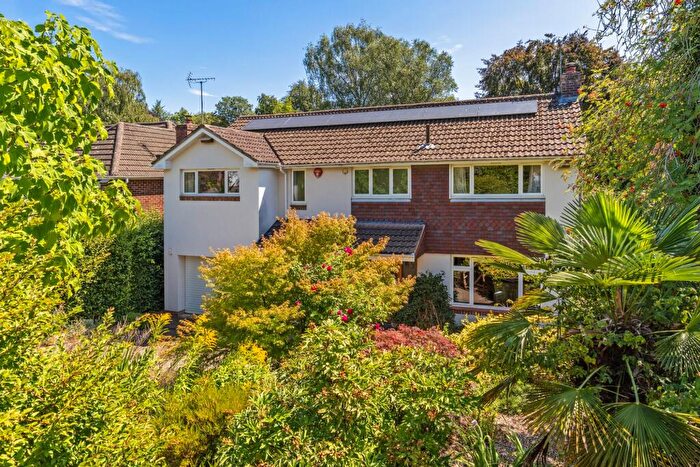 5 Bedroom Detached House For Sale In Stockers Avenue, Winchester, SO22