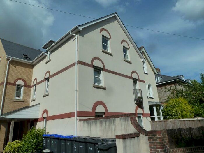 2 Bedroom Flat To Rent In Salisbury, SP2