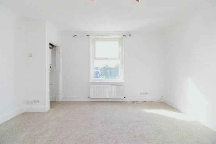 1 Bedroom Flat To Rent In Elgin Road, Southampton, SO15