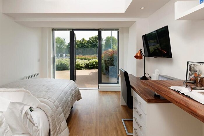 Studio To Rent In Uncle Stockwell, Courland Grove, Stockwell, SW8