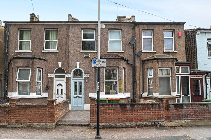3 Bedroom Terraced House For Sale In Cranmer Road, Forest Gate, Newham, London, E7