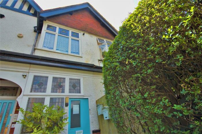 Flat To Rent In Wake Green Road, Birmingham, B13