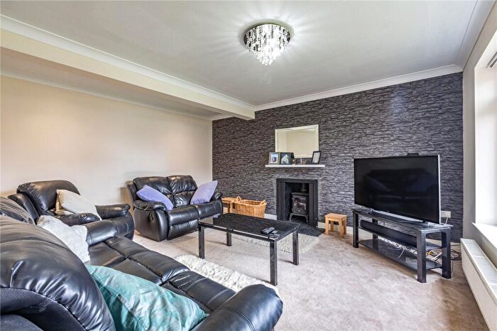 4 Bedroom Detached House For Sale In Spence Avenue, Byfleet, West Byfleet, Surrey, KT14