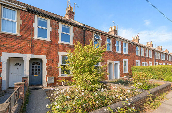 2 Bedroom Terraced House For Sale In Rodden Road, Frome, Somerset, BA11
