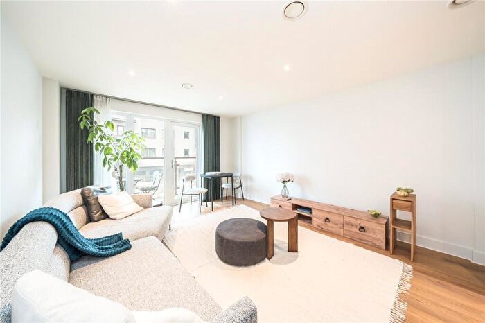 2 Bedroom Apartment To Rent In Lower Mast House, Mast Quay, London, SE18