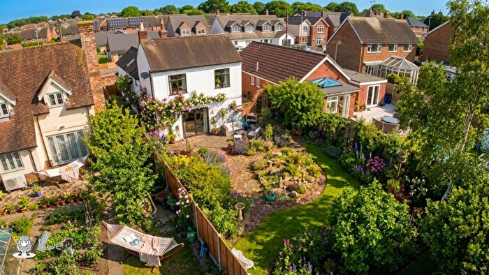 4 Bedroom Cottage For Sale In Hall Green, Church Road, Stretton, Burton-on-Trent, Staffordshire, DE13