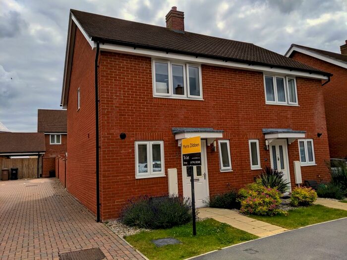 2 Bedroom Semi-Detached House To Rent In Tarver Close, Romsey, SO51