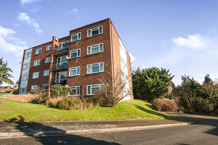 2 Bedroom Apartment To Rent In Croxley Rise, Maidenhead, Berkshire, SL6