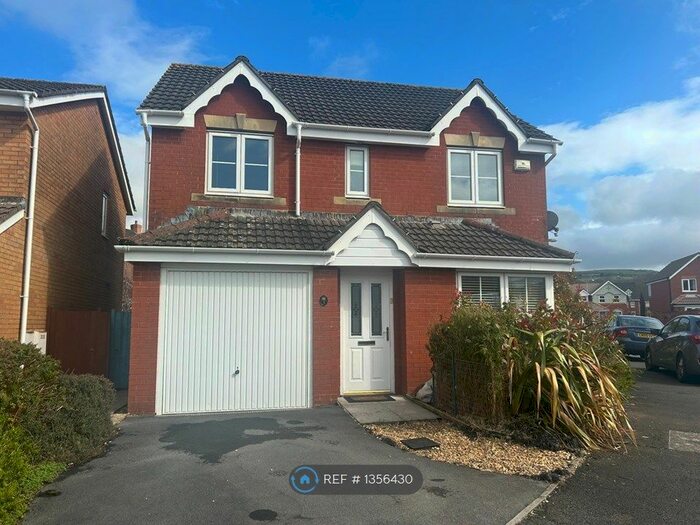 4 Bedroom Detached House To Rent In Llys Ael Y Bryn, Birchgrove, Swansea, SA7