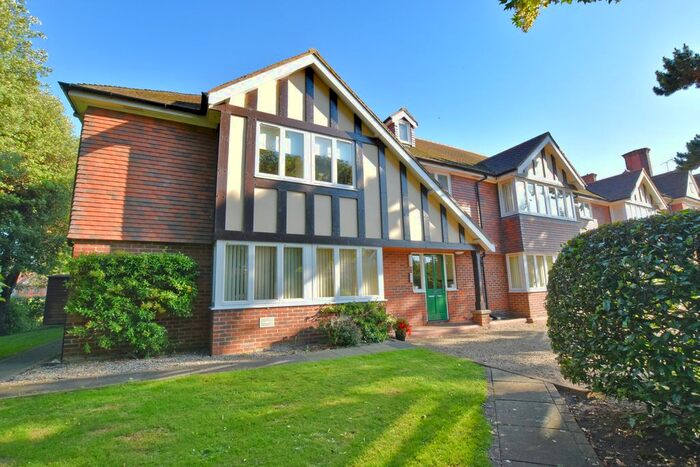 2 Bedroom Flat To Rent In Cliff Avenue, Cromer, NR27