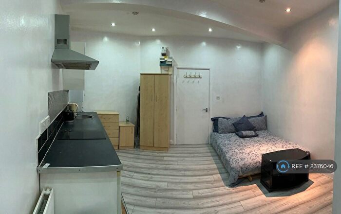 Studio To Rent In Claremont Road, Manchester, M6