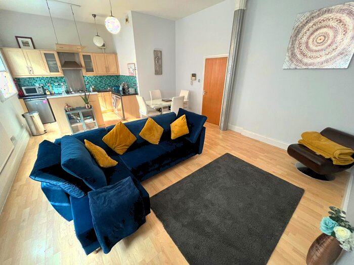 2 Bedroom Flat To Rent In The Mills Building, Plumptre Street, Nottingham, NG1