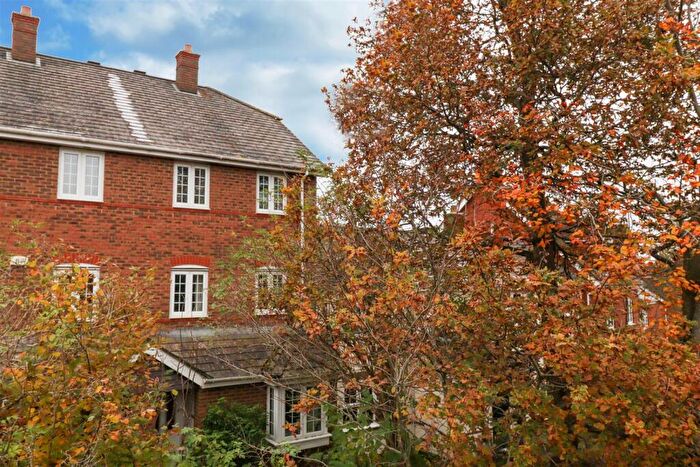 4 Bedroom Town House For Sale In Longmoor Court, Fleet, GU51