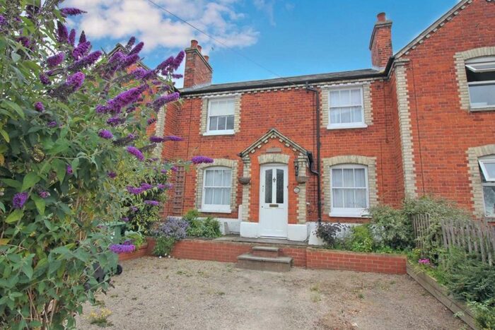 3 Bedroom Terraced House To Rent In St. Johns Road, Wallingford, OX10