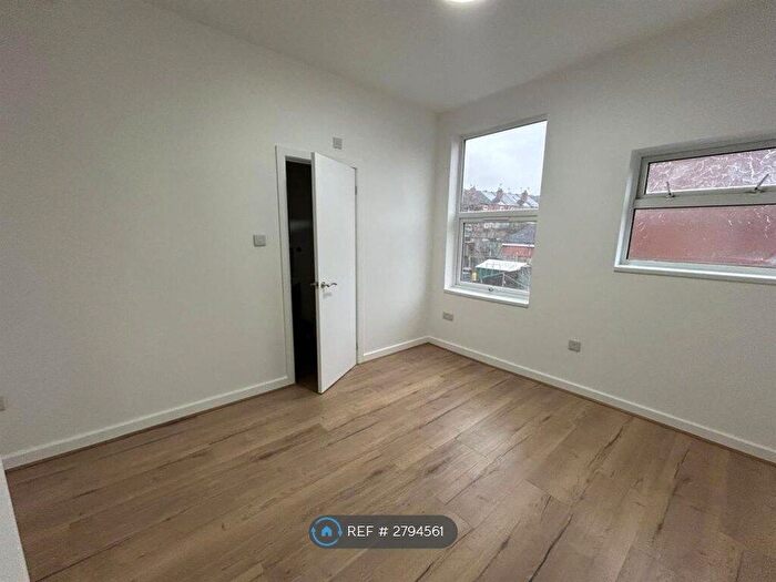 2 Bedroom Flat To Rent In Gulson Road-, Coventry, CV1