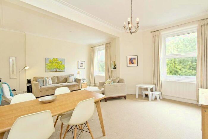3 Bedroom Flat To Rent In Lauderdale Mansions, Lauderdale Road, W9