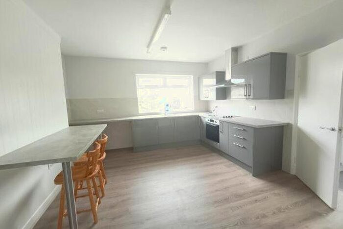 2 Bedroom Flat To Rent In Alexandra Terrace, Sutton-In-Ashfield, NG17