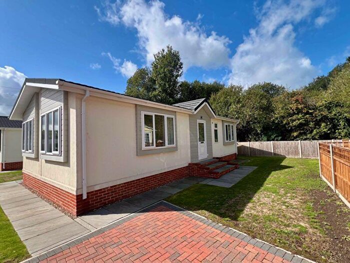 2 Bedroom Park Home For Sale In New Development Of Residential Park Homes Near Basingstoke, RG24