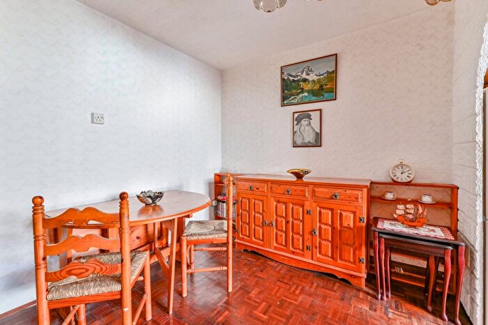 2 Bedroom Flat For Sale In Surr Street, , Hillmarton Conservation Area, London, N7