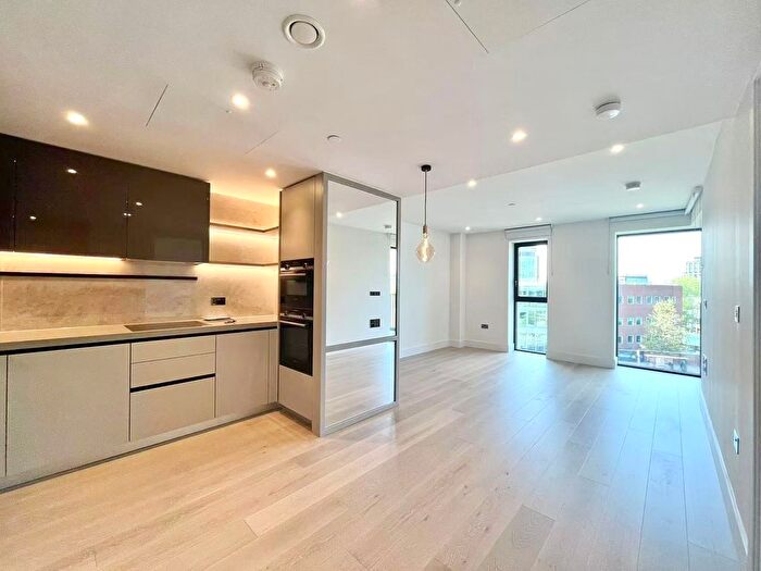 1 Bedroom Flat To Rent In Fountain Park Way, London, W12