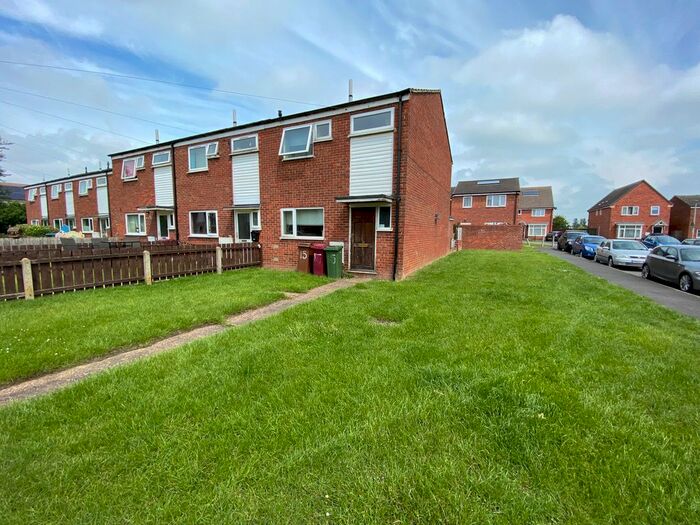 3 Bedroom End Of Terrace House To Rent In Nookings Drive, Hibaldstow DN20