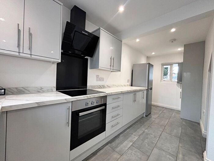 3 Bedroom Terraced House To Rent In Woodcock Lane, Birmingham, B31