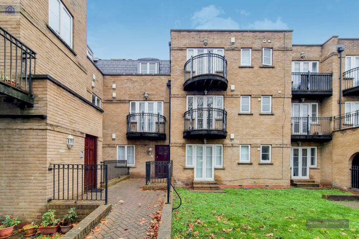 2 Bedroom Flat To Rent In High Street, Southgate, N14