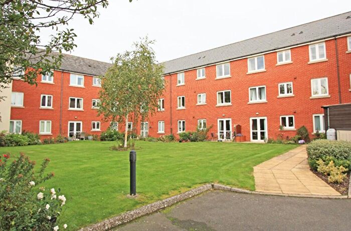 1 Bedroom Flat For Sale In Cobbett Court, Hammond Close, Highworth, SN6