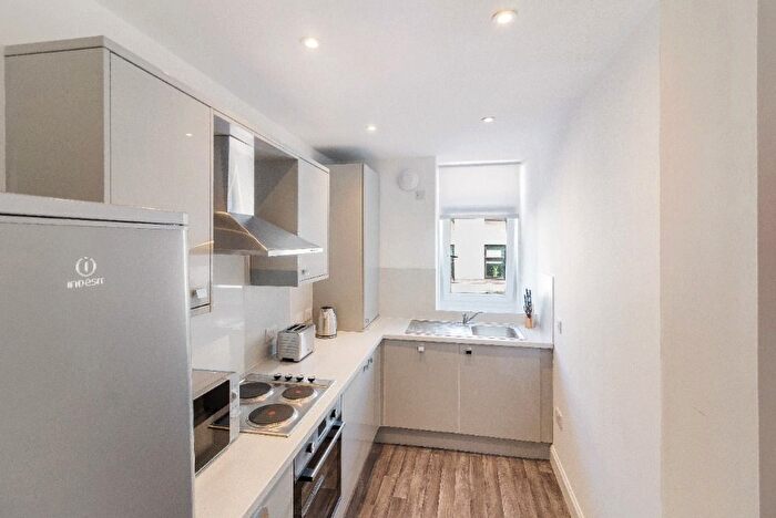 2 Bedroom Garage / Parking To Rent In Rosefield Street, West End, Dundee, DD1